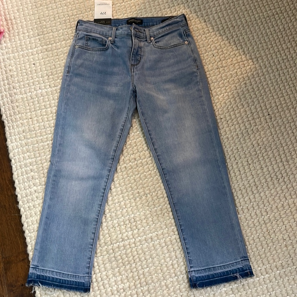 NWT Banana Republic Premium Denim Mid Rise Girlfriend Fit jeans